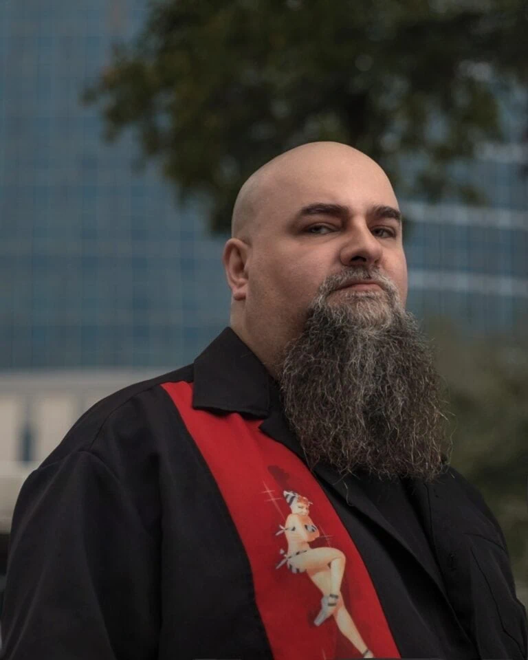 Author Armand Rosamilia
