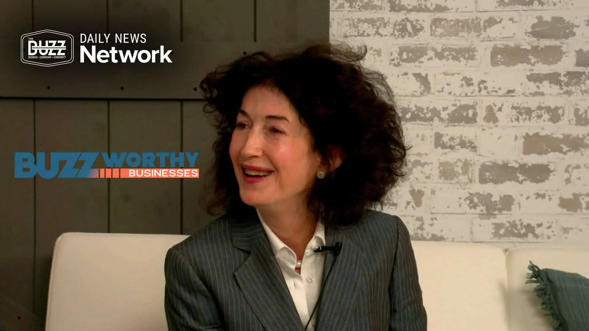 Buzzworthy Businesses with Dr. Julia Hunter