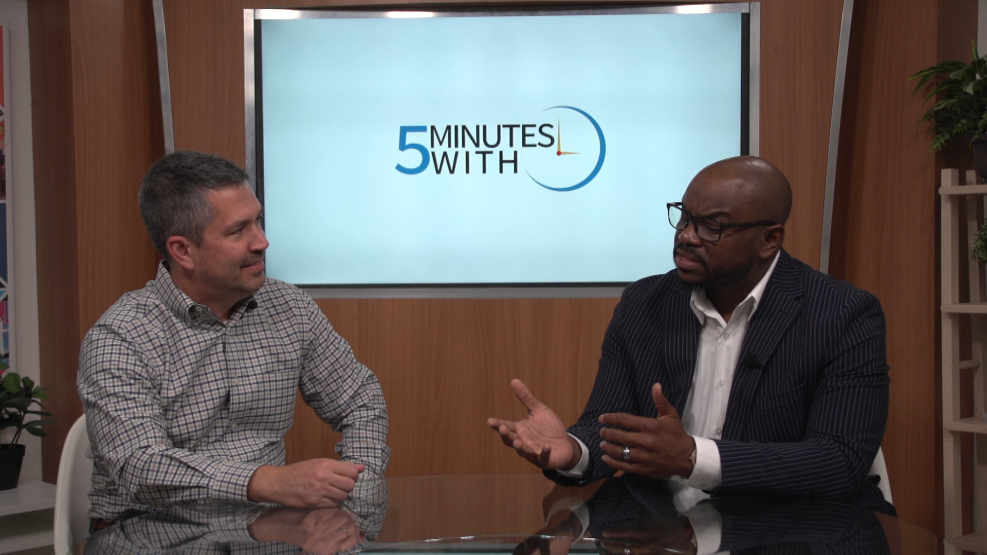 “5 Minutes With” with Aaron Ellinger of Aaron Ellinger Coaching & Consulting